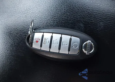 2017 Nissan Maxima 3.5 Sr из США, поврежденный, VIN 1N4AA6AP0HC401547